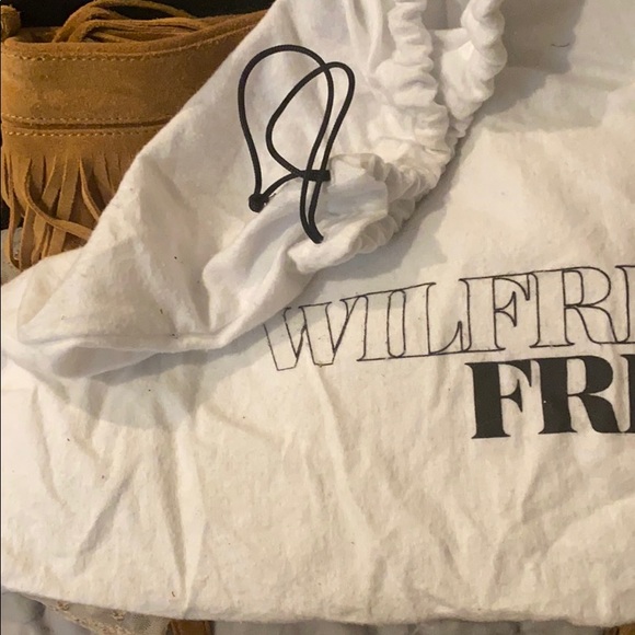 Wilfred Free Tan Suede Fringe Purse - Picture 6 of 7